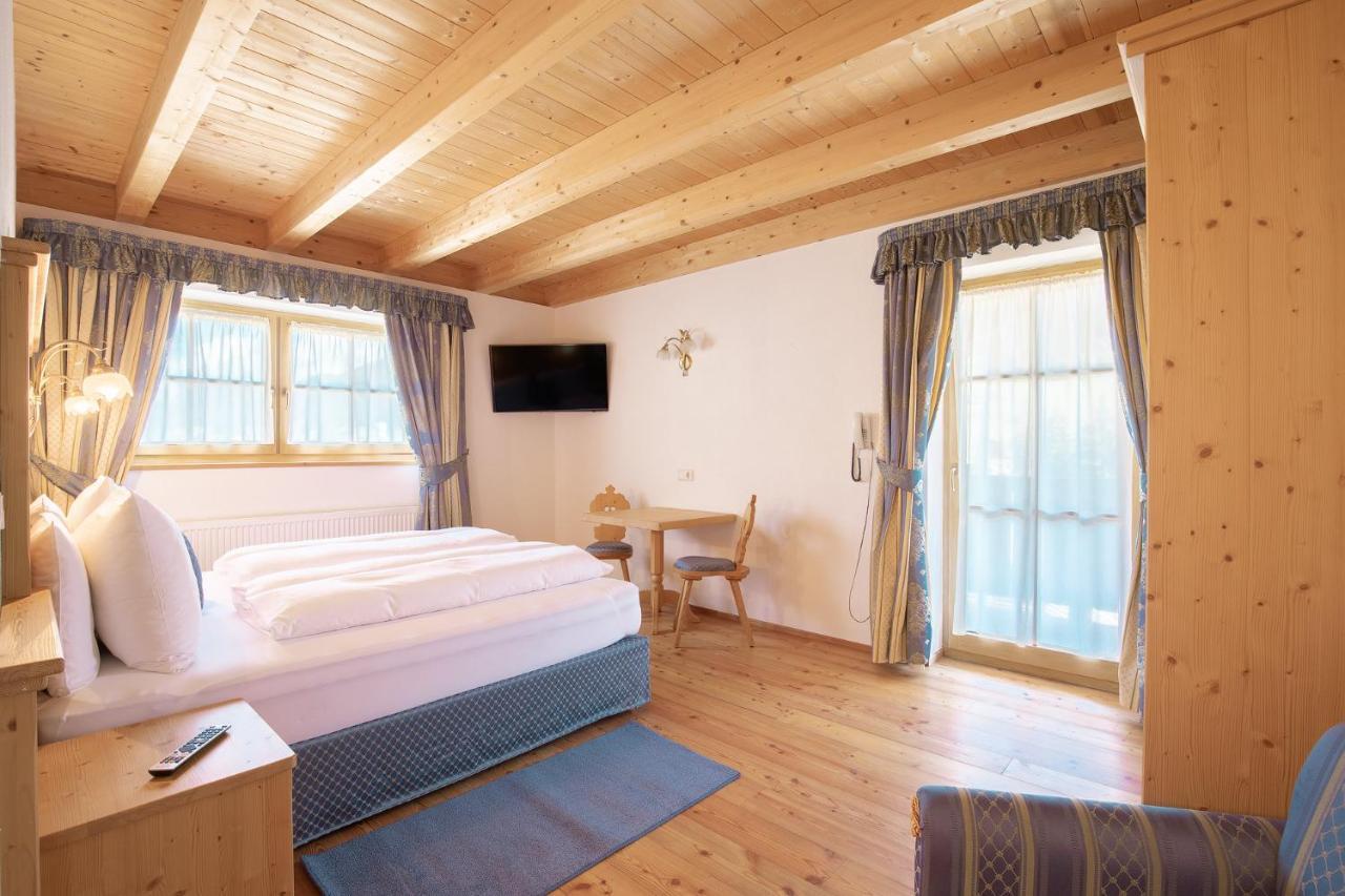 Cima Dodici B&B - Apartments Sexten Exterior photo